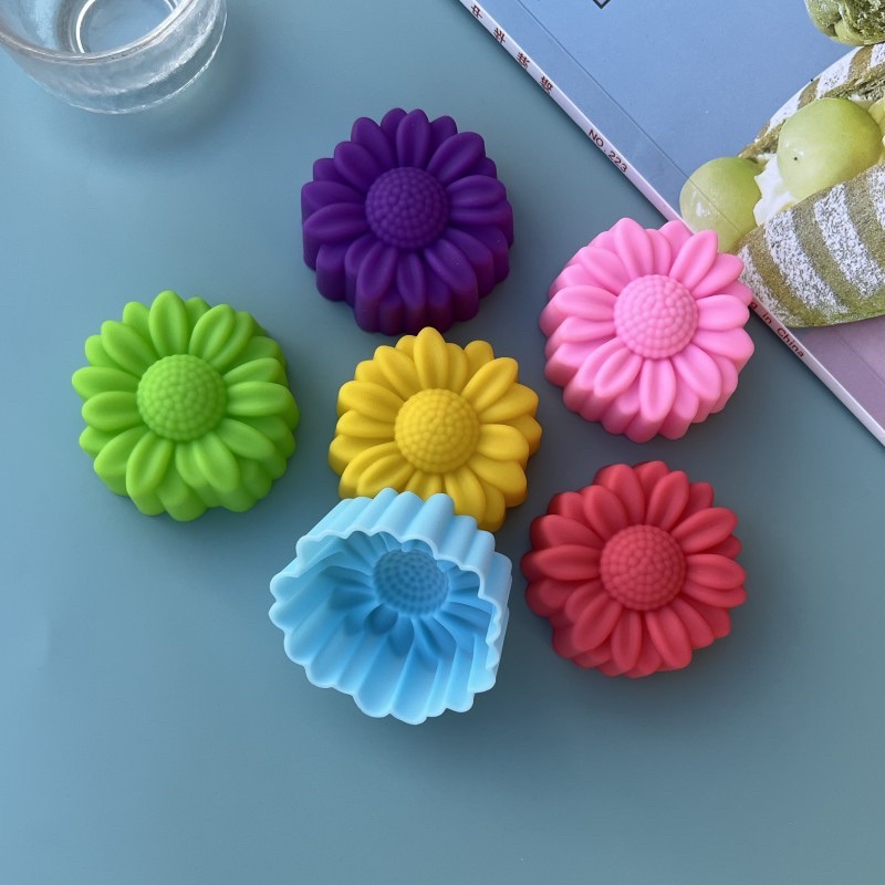 6 Pcs Set Non-Stick Flower Des - مراجعة Soap Making Kit وسعره